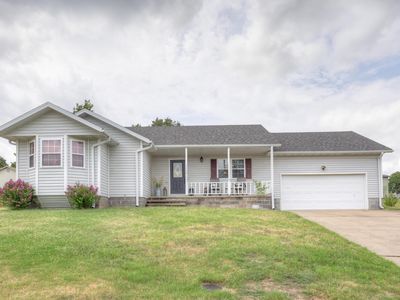 1422 Hearell, Neosho, MO, 64850