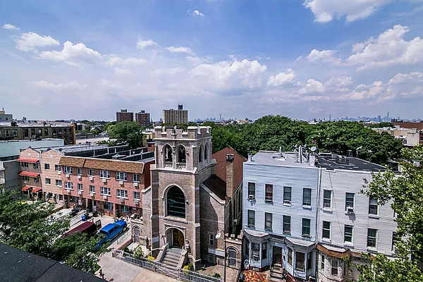 Rented by Nooklyn NYC LLC | media 20