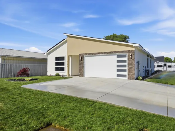 1302 Road 42, Pasco, WA 99301