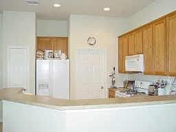 4th image of 1716 Forsythe Dr