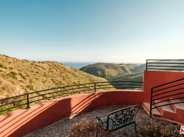 3029 Sequit Dr, Malibu, CA 90265