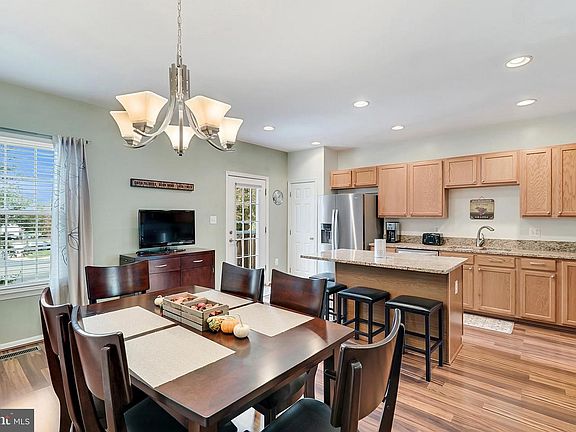 5th image of 12020 Elliots Oak Pl