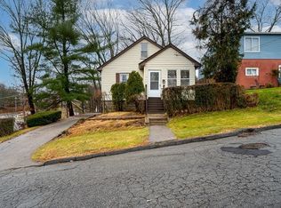 1 Wayside Rd, Worcester, MA 01605
