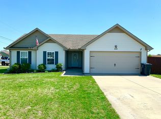 200 Buckshot Dr, Oak Grove, KY 42262