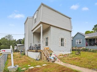 300 Stewart St, De Soto, MO 63020