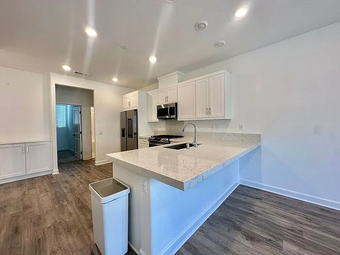 2055 Vela Ln #3220L — Photo 7