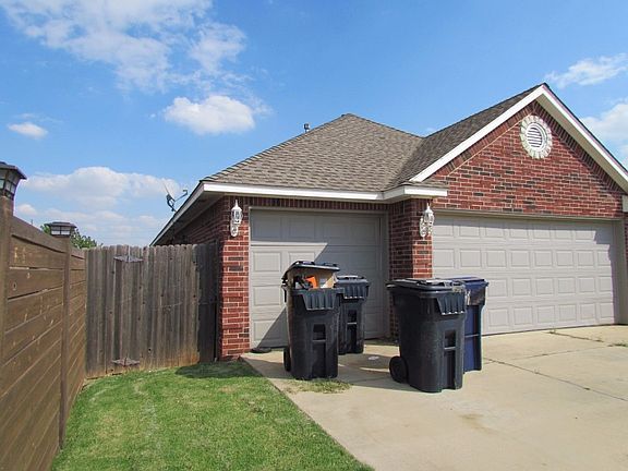 3rd image of 13800 Korbyn Dr