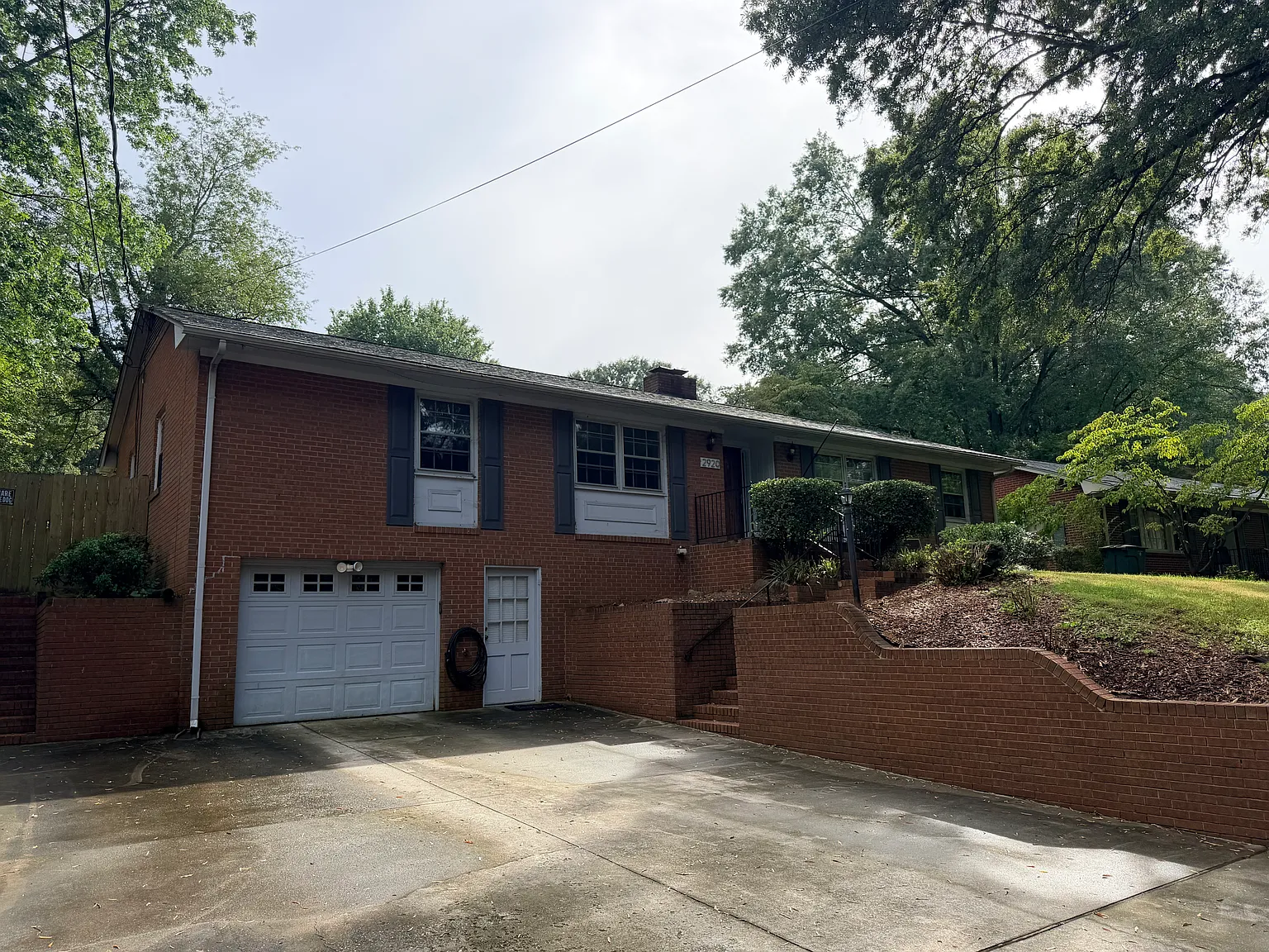 2920 Northbridge Rd — Photo 1