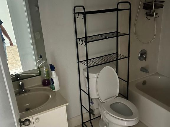 3rd image of 2460 SE 16th Ter Unit 201
