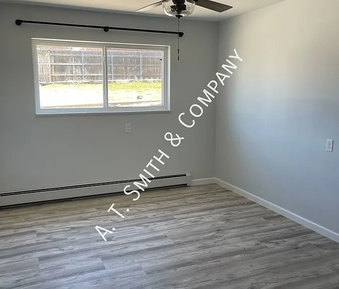 212 S Balsam St #102 — Photo 4