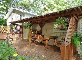 407 Oak Ridge Dr E, Traverse City, MI 49685