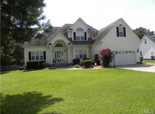 272 Greenlyn Dr, Clayton, NC 27527