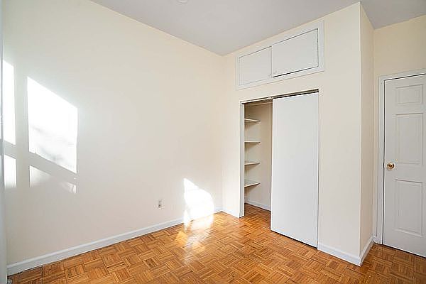 2nd image of 501 E 6th St #6
