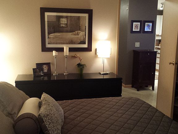 5th image of 3022 SW Bradford St APT 101