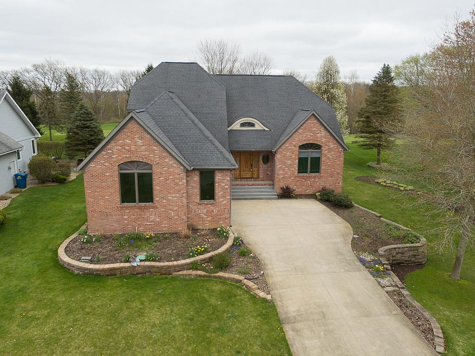 1st image of 29623 Heritage Ln