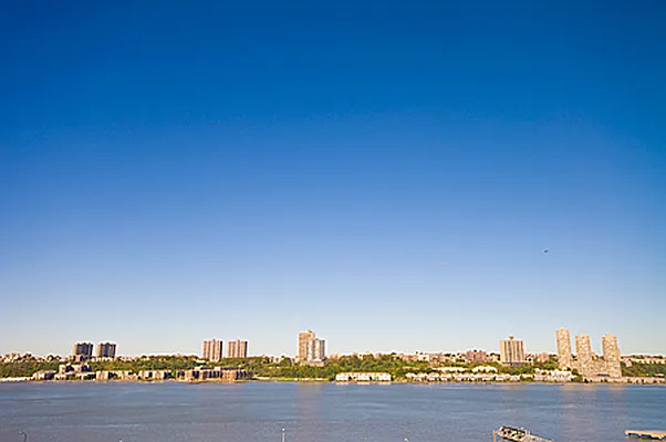 Rented by Sumitomo Real Estate Sales | media 4