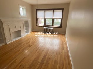 4256 N Mozart St APT 1, Chicago, IL 60618