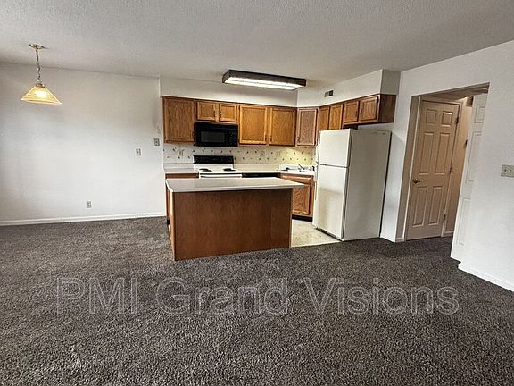 4th image of 1306 Arthur Ave APT 6
