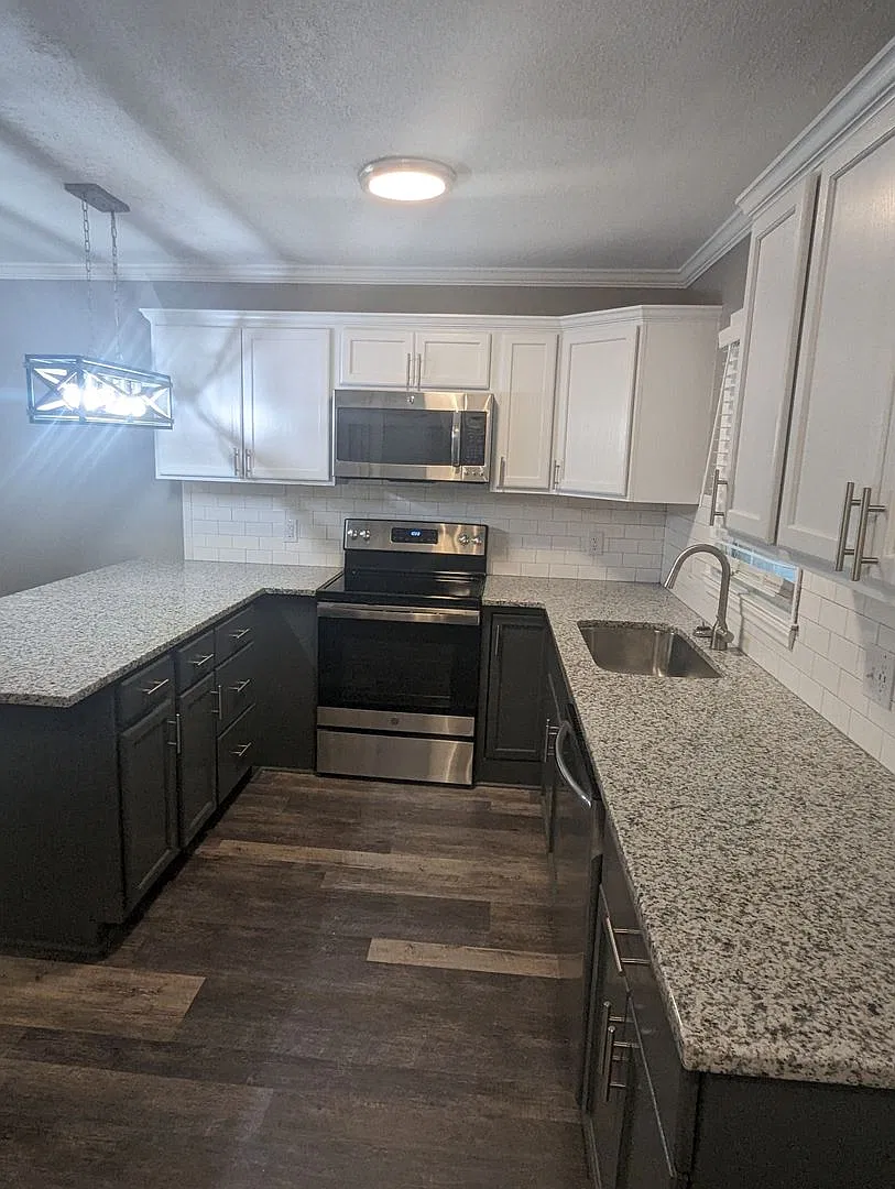 Frost Garden Apartments — Photo 4