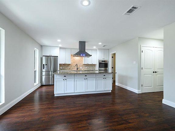 2nd image of 103 Scenic Dr
