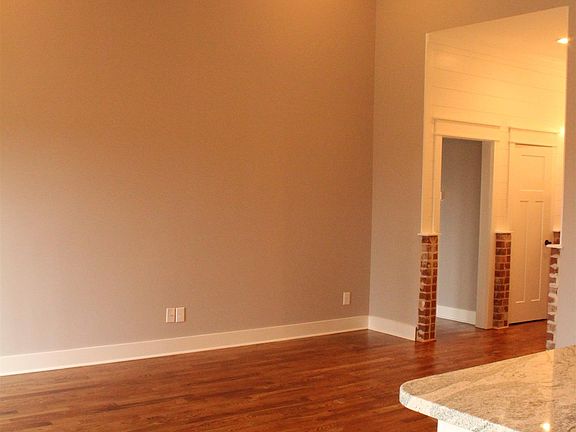 4th image of 634 Lexington Cir Lot 34