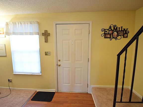 4th image of 488 Sandburr Dr