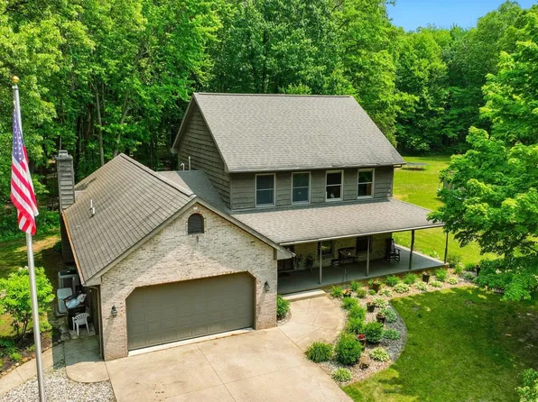 2037 Wells Rd, Dundee, MI 48131