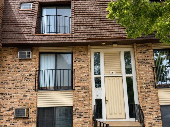 161 N Waters Edge Dr APT 301, Glendale Heights, IL 60139