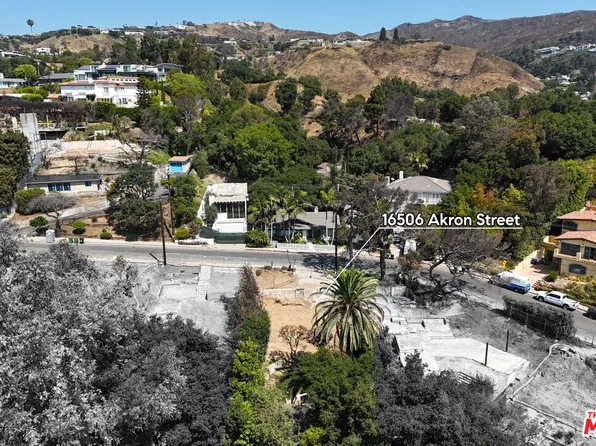 16506 Akron St, Pacific Palisades, CA 90272
