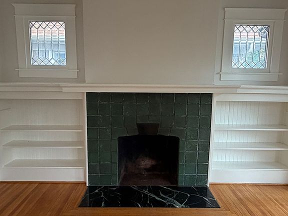 4th image of 542 Richmond Ave