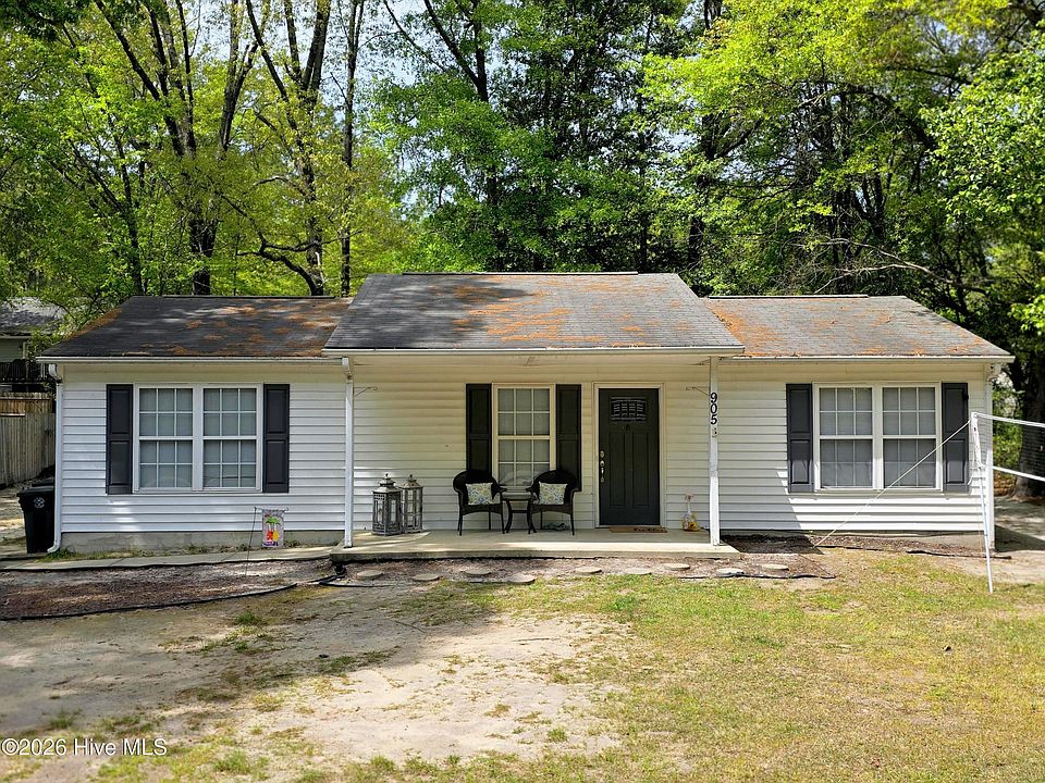 1st image of 905 N Sycamore Street