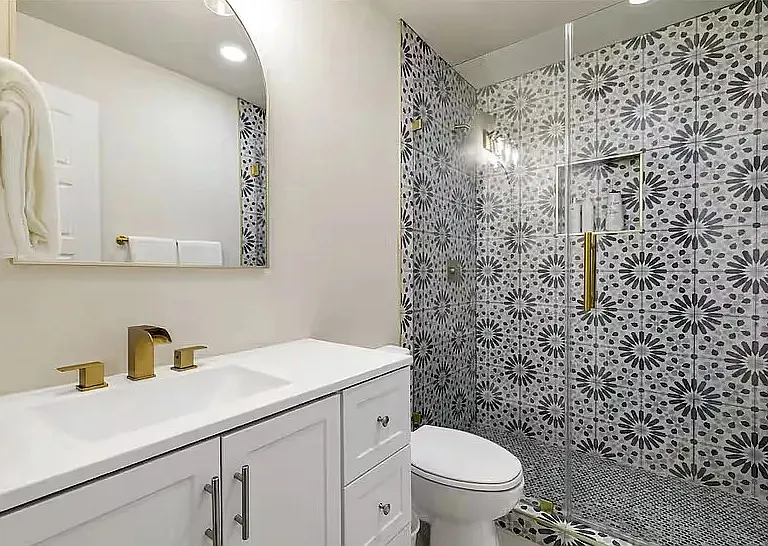 9690 Fallbrook Dr — Photo 25