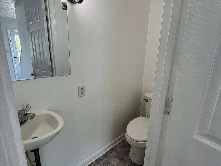 31 Deerfield Dr — Photo 8