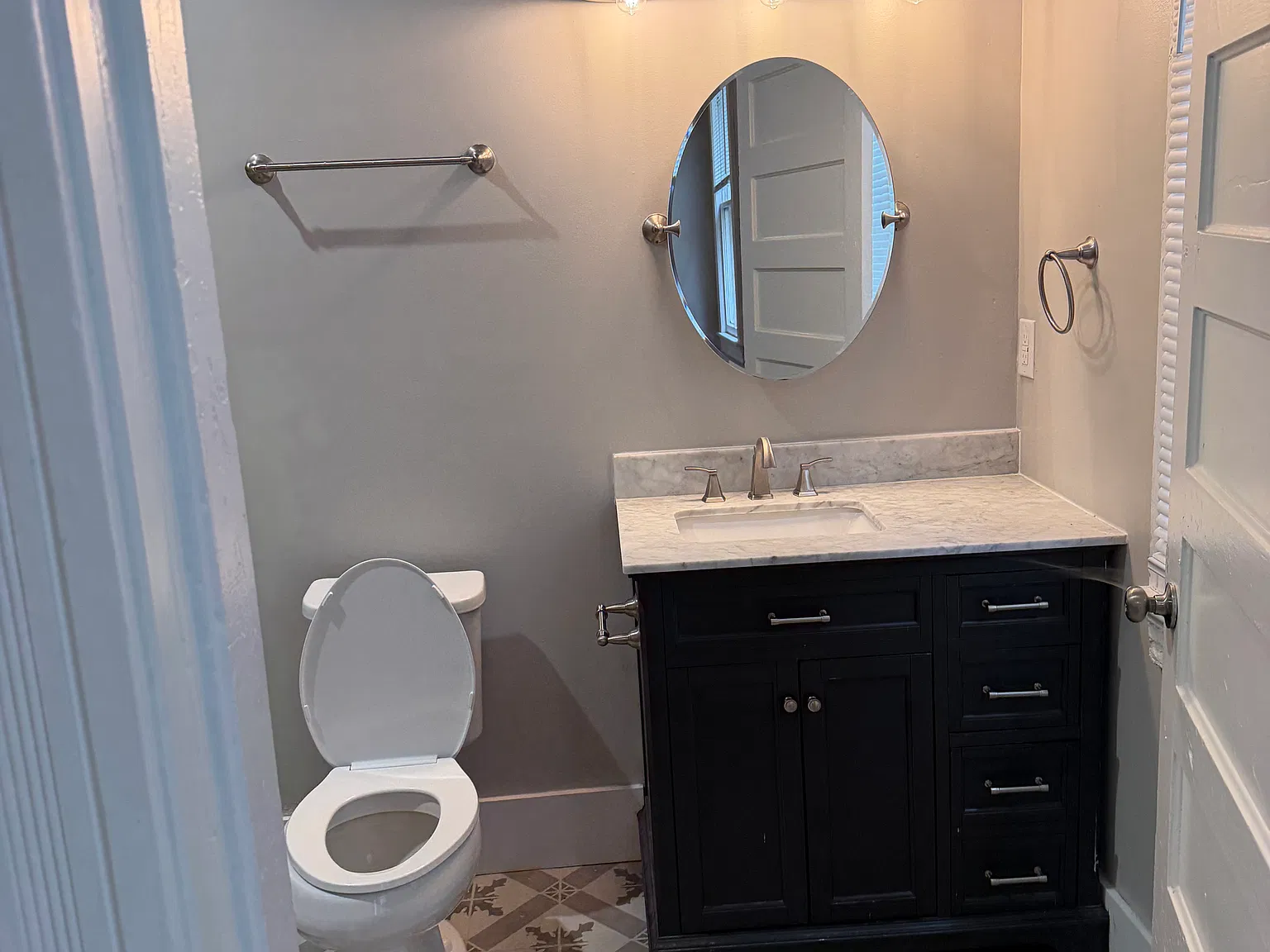 3 bed, 963 sqft, $6,000 — Photo 4