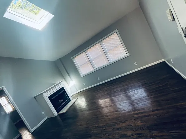 53 Kaye Vue Dr #53D, Hamden, CT 06514