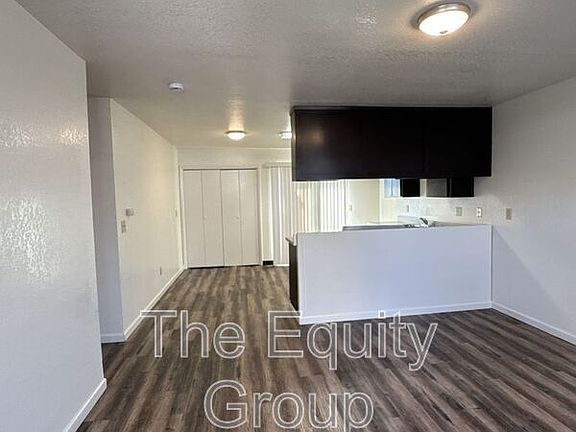 2nd image of 10963 Thompson Dr