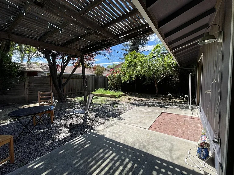 222 El Cajon Ave — Photo 18