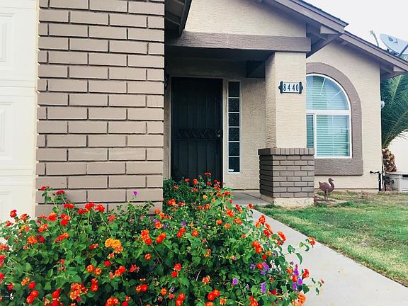 5th image of 8440 E Clovis Ave