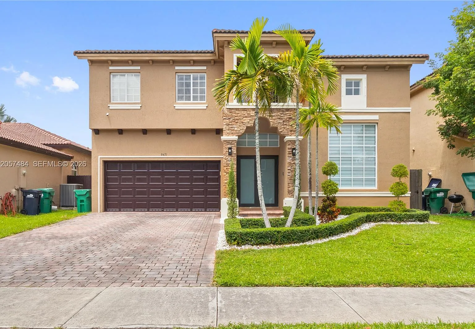 5 bed, 2869 sqft, $4,800 — Photo 1