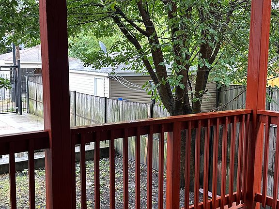 5th image of 1321 S Lawndale Ave APT 1
