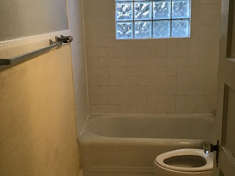 806 Heidt St — Photo 8