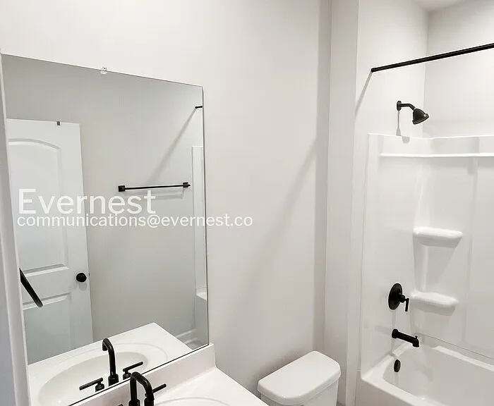 167 E Millbrook Dr — Photo 12