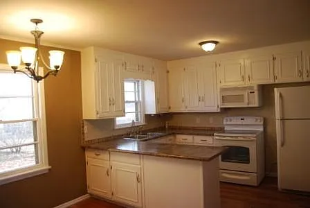 1512 SW Highway Ln — Photo 6
