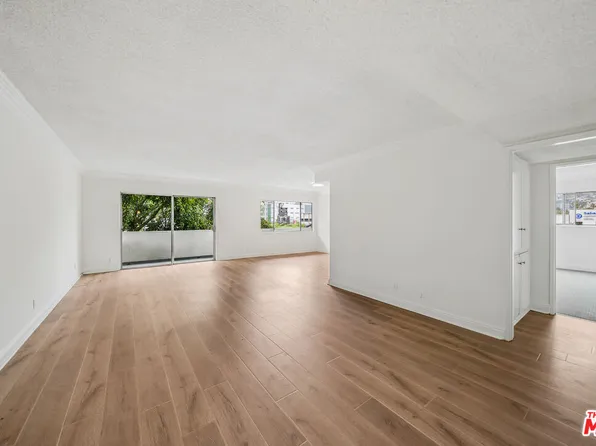 131 N Orlando Ave APT 204, Los Angeles, CA 90048