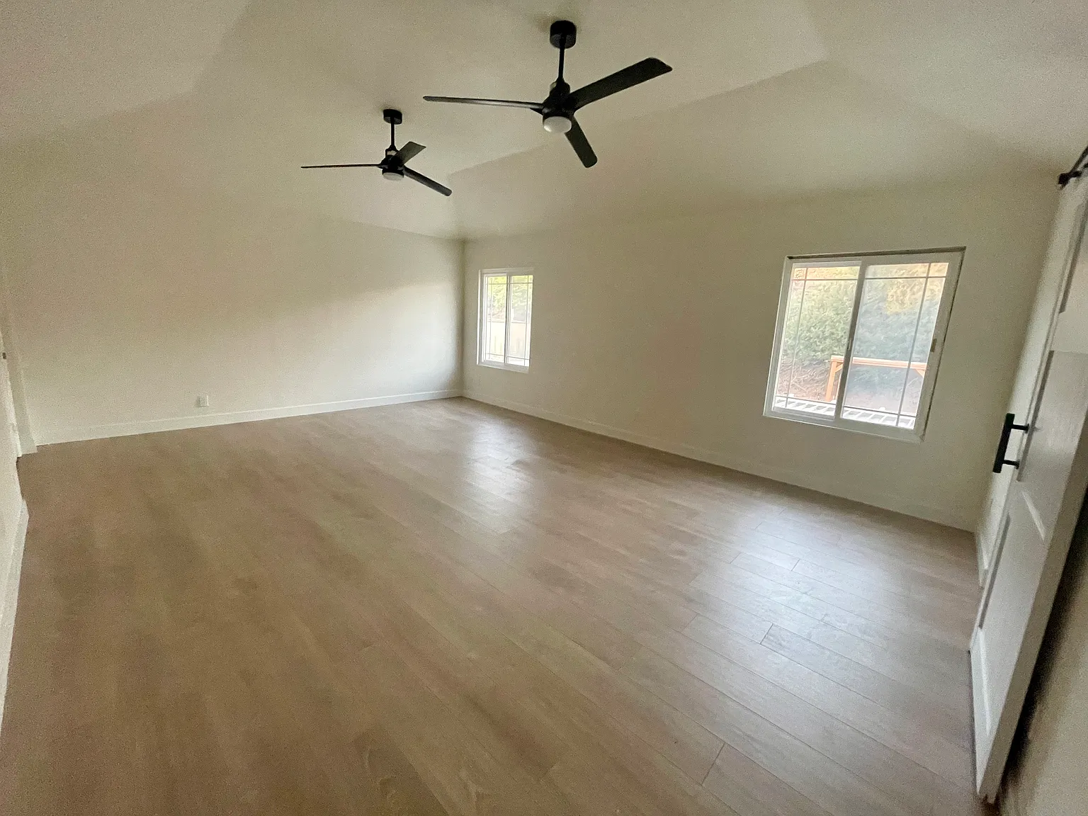 1 bed, 520 sqft, $1,800 — Photo 3