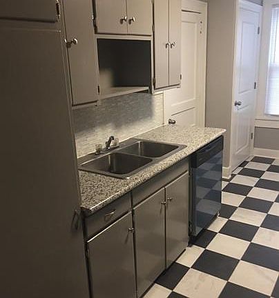 2nd image of 2296 Hollydale Ave #1-3