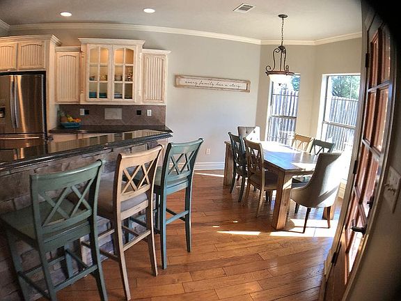 5th image of 117 Parkway Oaks Dr
