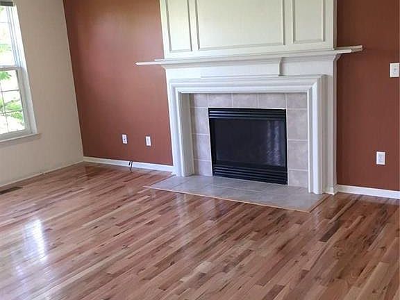 2nd image of 216 Biltmore Blvd