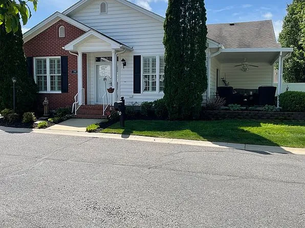 2450 Lakewood Dr, Paducah, KY 42003