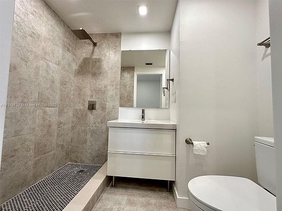 5th image of 701 SW 148th Ave APT 106